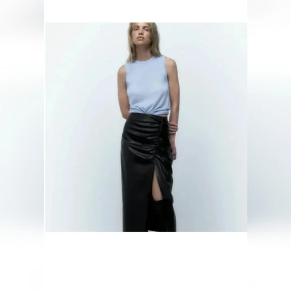 Zara Womens Black Faux Leather Ruched Pencil Skirt Size XXL - Picture 2 of 4